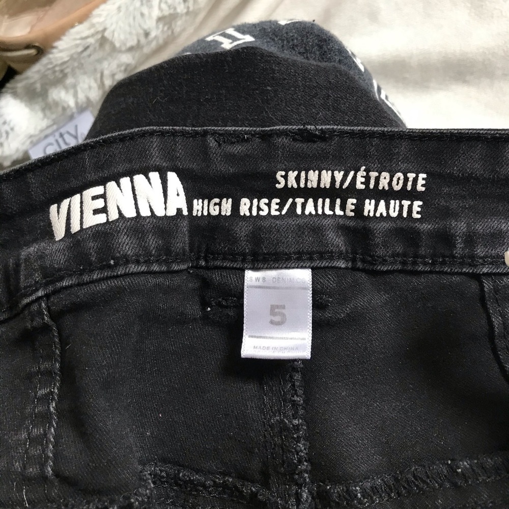 SWS | High Rise Jeans - Picture 5 of 5
